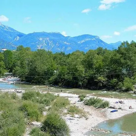 4 Etoiles - Piscine - Ccaific Die
