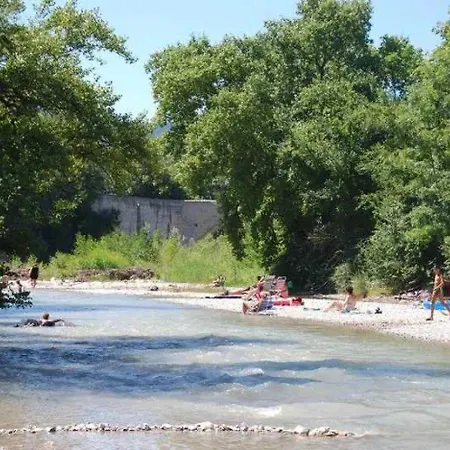 Campsite 4 Etoiles - Piscine - Ccaific
