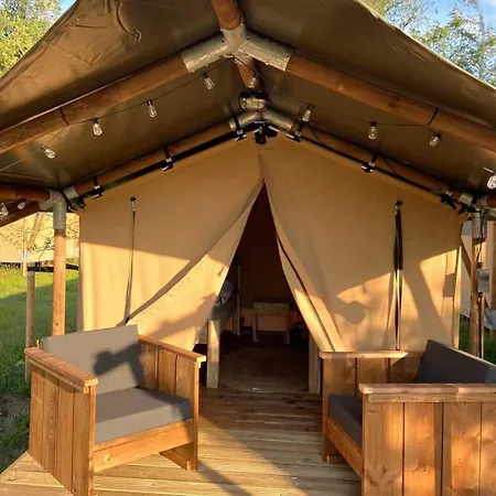 Campsite 4 Etoiles - Piscine - Ccaific