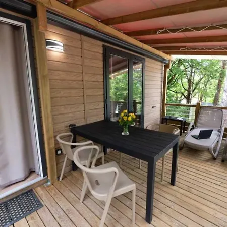 4 Etoiles - Piscine - Ccaific Campsite Die