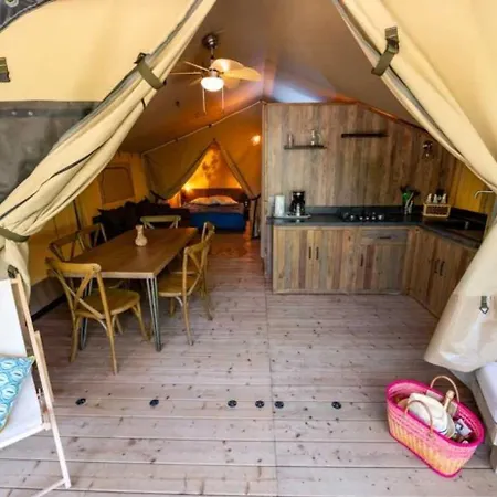 4 Etoiles - Piscine - Ccaific Campsite Die
